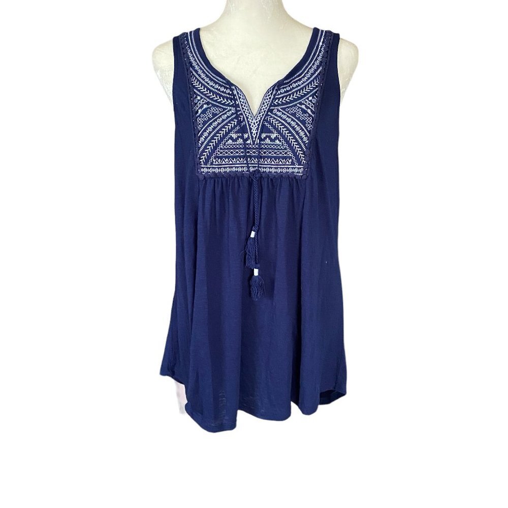 just be women's 1X tie front sleeveless blue stretchy tank top embroidered